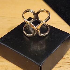 Avon Goldtone Ring Size 10